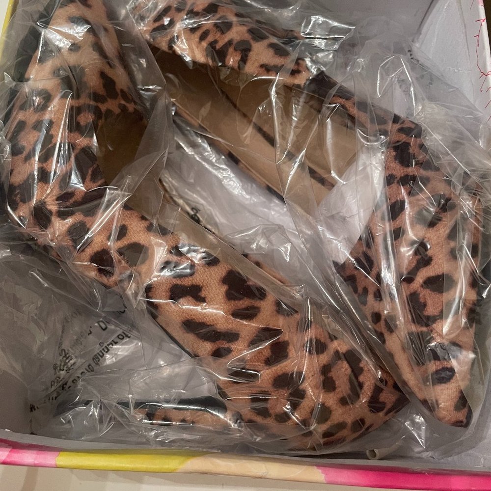 Leopard Pumps